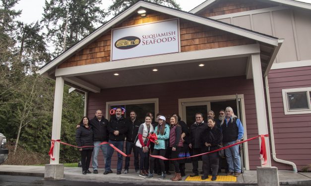 Suquamish Sells Fresh, Live and Frozen Seafood at New Location